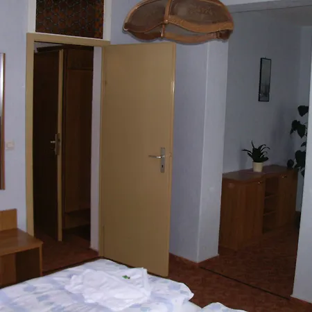 Hotel-restaurant Marcus 호텔