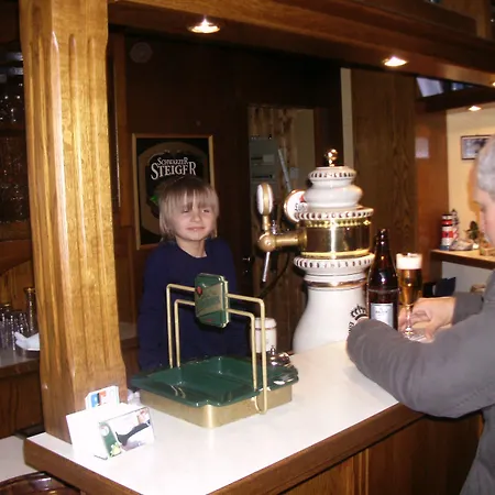 Hotel-restaurant Marcus 호텔