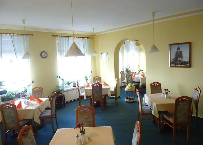 Hotel-restaurant Marcus מלון 2*