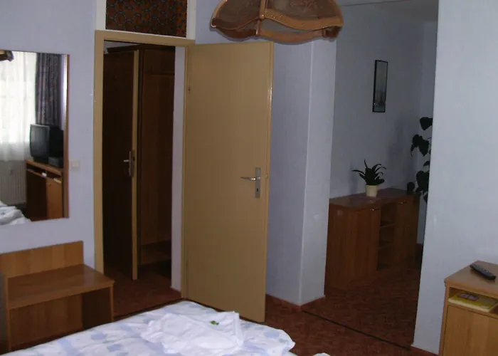 Hotel-restaurant Marcus מלון