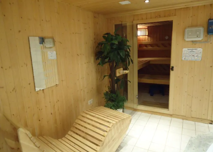 מלון Hotel-restaurant Marcus 2*