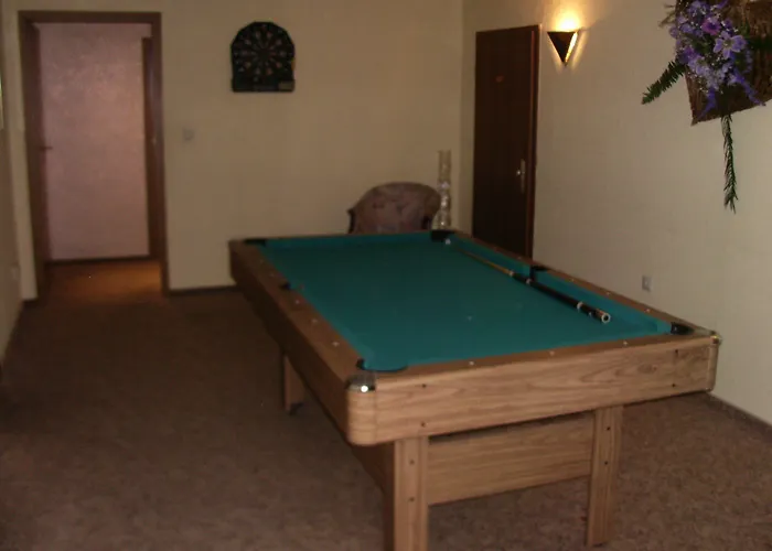 Hotel-restaurant Marcus מלון מאלכין