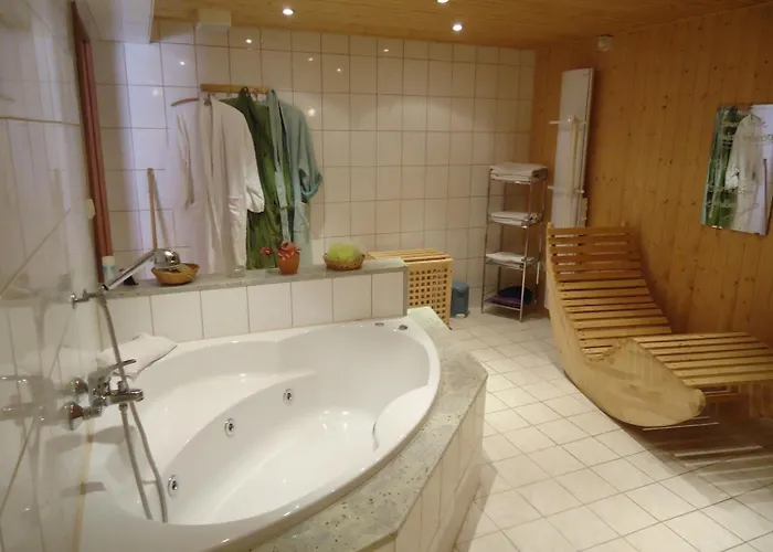 מלון Hotel-restaurant Marcus 2*